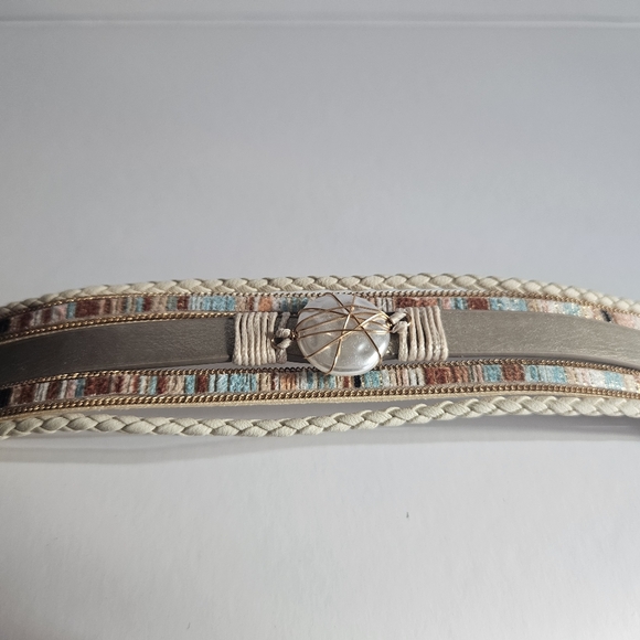 Bohemian Leather Bracelet with Magnetic Buckle - Picture 3 of 6